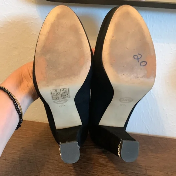 Michael Kors women’s black suede round toe thick heel - Picture 4 of 8